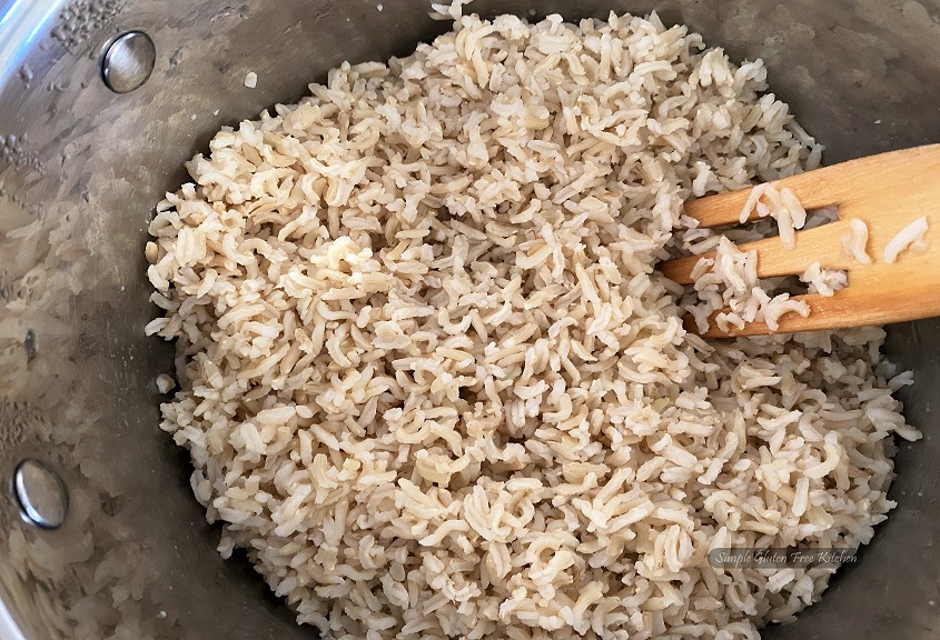 https://www.simpleglutenfreekitchen.com/wp-content/uploads/2020/11/Perfectly-cooked-Brown-Basmati-Rice1.jpg